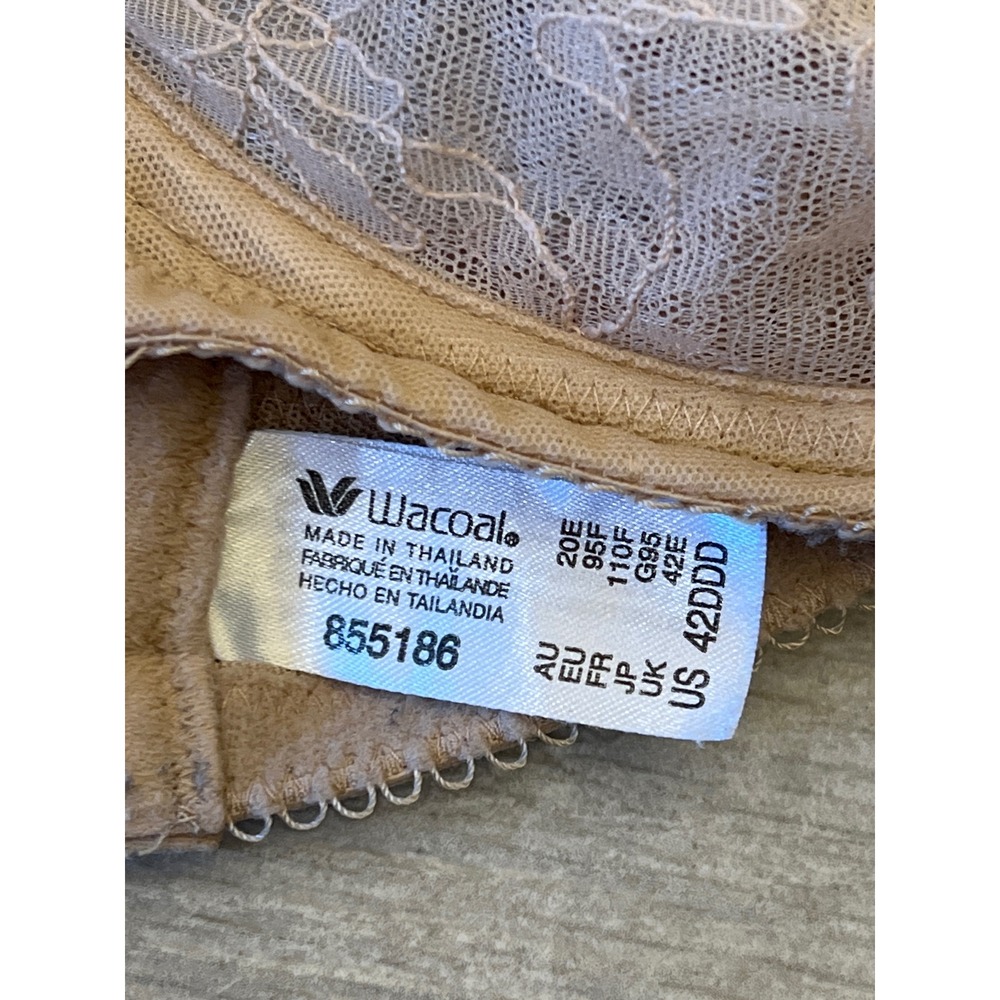 Wacoal Retro Chic Full Figure Underwire Bra Sand Nude 855186 42DDD